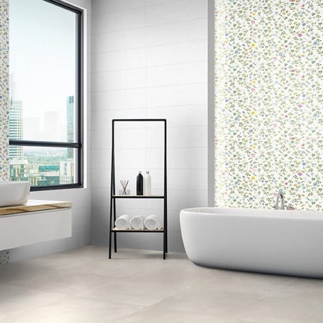 Bagno_glam_fiori_25x75_glam_bianco_25x75_tiffany_bianco_60x60